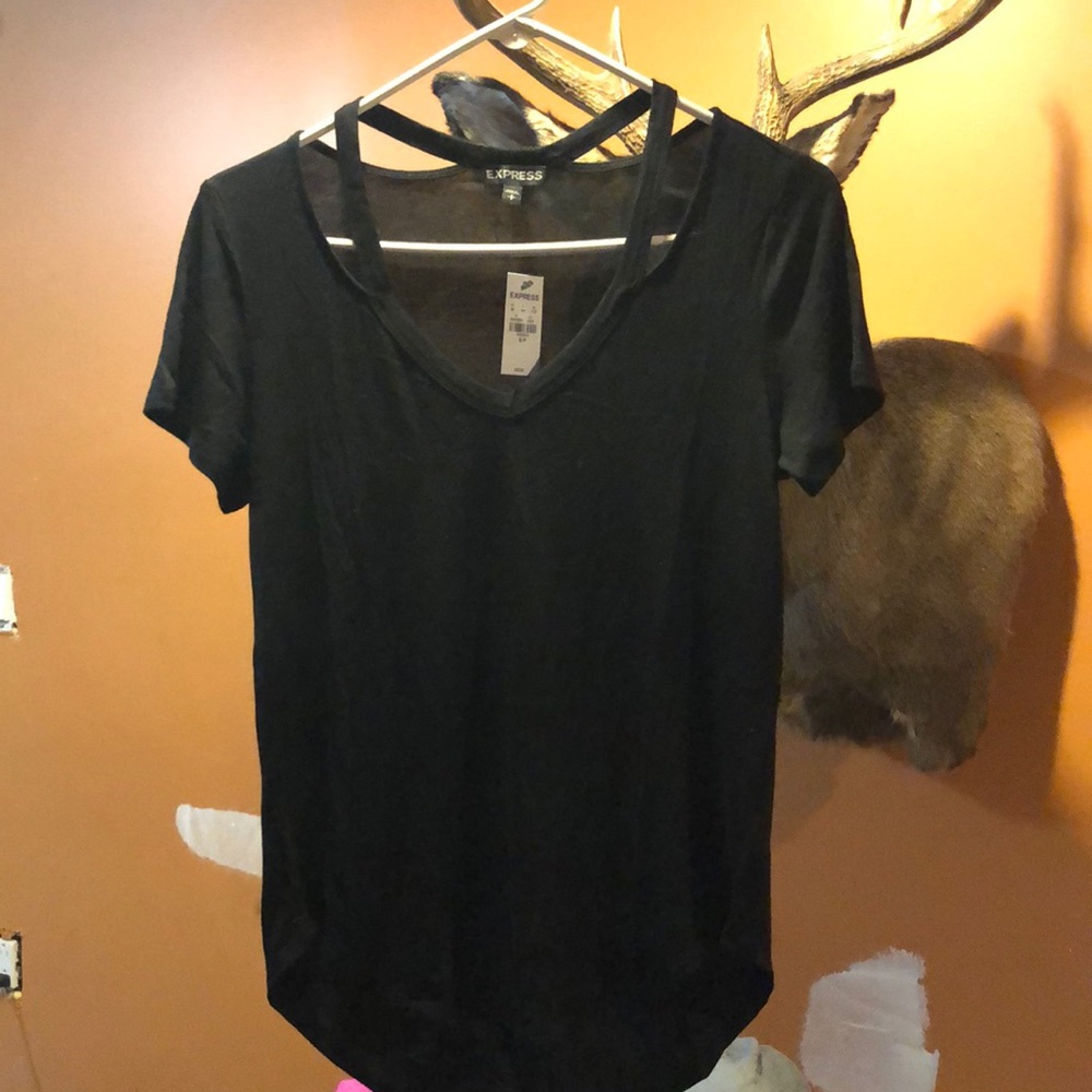 Express Cut Vneck